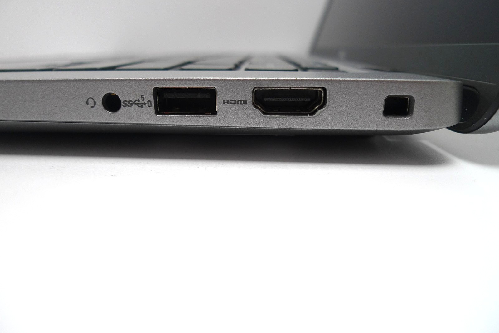 Dell Latitude 5440 | i5-1350P | 16GB RAM | 512GB NVMe | Linux | Cord | Read