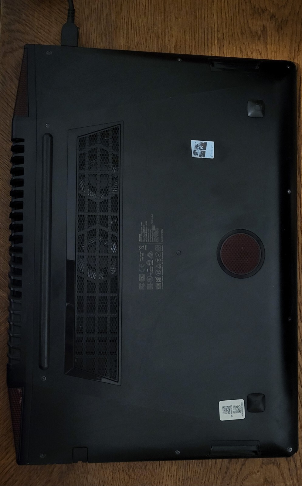 Lenovo 700-15ISK | i5-6300HQ 3.2GHz GTX 960M 4GB | 16GB RAM | 1TB HDD 512GB SSD