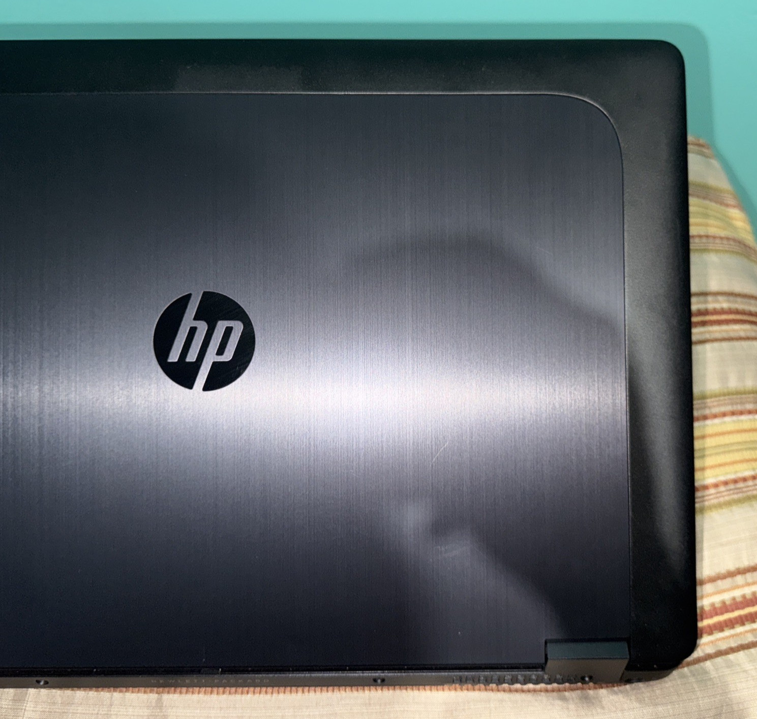 HP ZBOOK 17 G1 (i7-7820HQ 3.90GHZ, 512GB SSD, No RAM, Quadro P3000) FOR PARTS