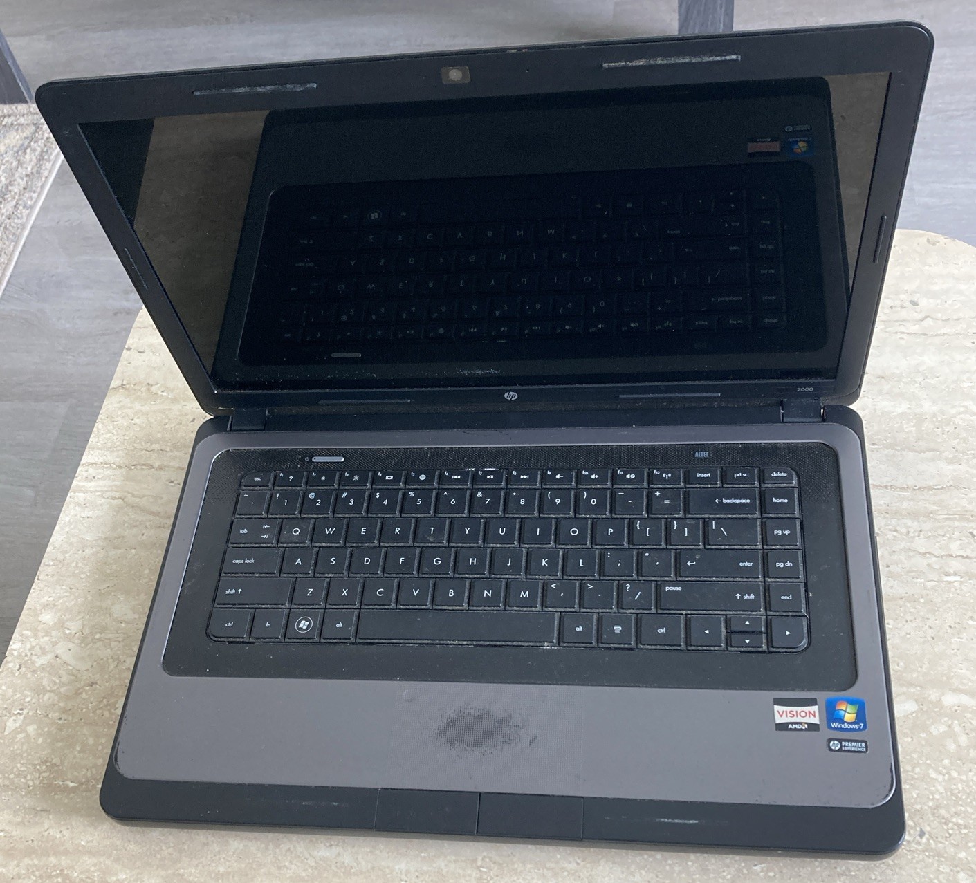 HP 2000 Series 15.6″ Notebook PC Gray – PARTS