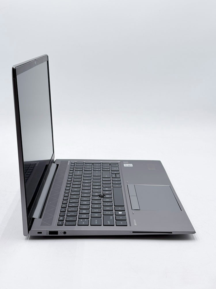 HP ZBook Firefly 15 G7 15.6″ FHD i7-10810U 16GB 512GB Quadro P520 W11P