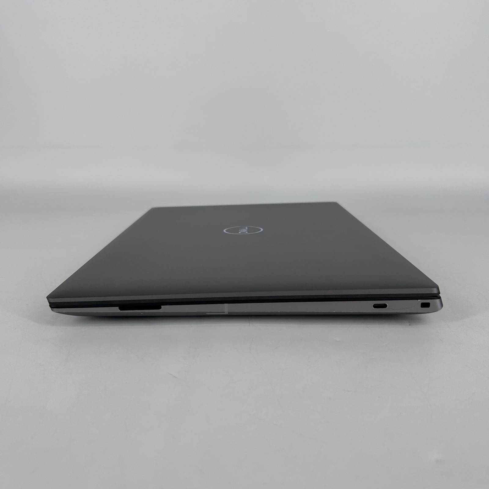 Dell Precision 5680 16 FHD+ 2.6 GHz i9-13900H 64GB 1TB SSD RTX 4000 Ada Good