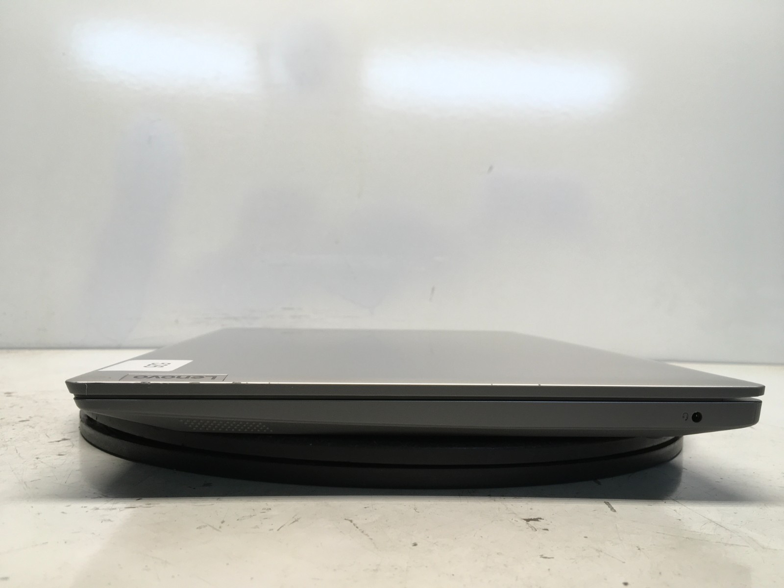 Lenovo IdeaPad Slim 1-14AST-05 AMD A6-9220E 1.6GHz 4 GB 64GB eMMC