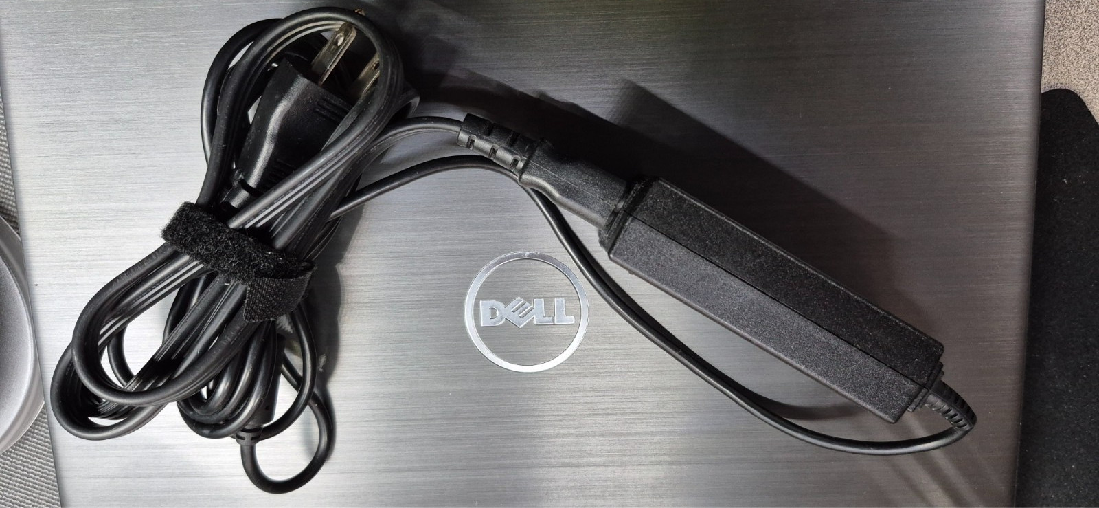 Dell Latitude 3379 laptop model P69G