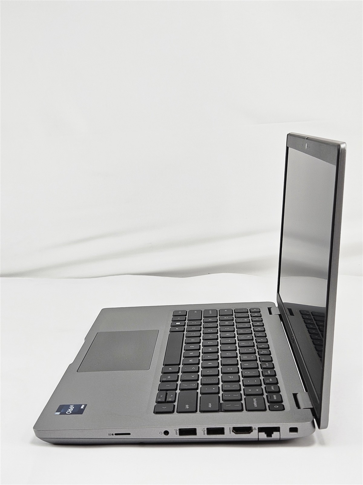 Dell Latitude 5431 Intel Core i7-1270P 16GB 256GB SSD 14″ Grey