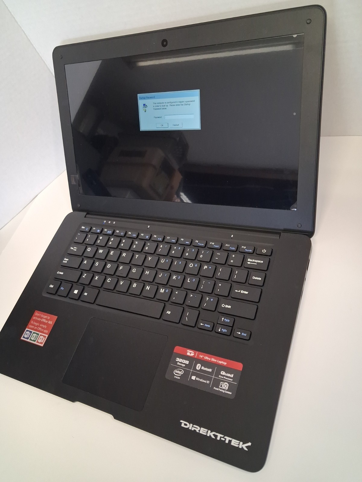 Direkt-tek Ultra Slim Laptop