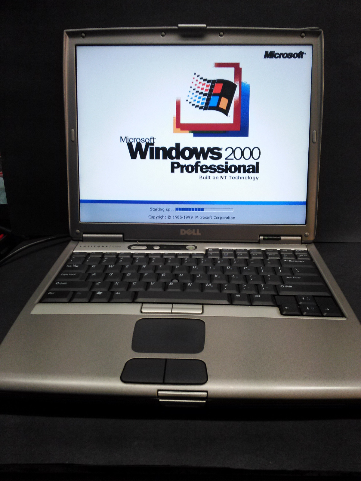 Dell Latitude 1200mhz Windows 98/2000/Dos 6.22 Legacy laptop computer.