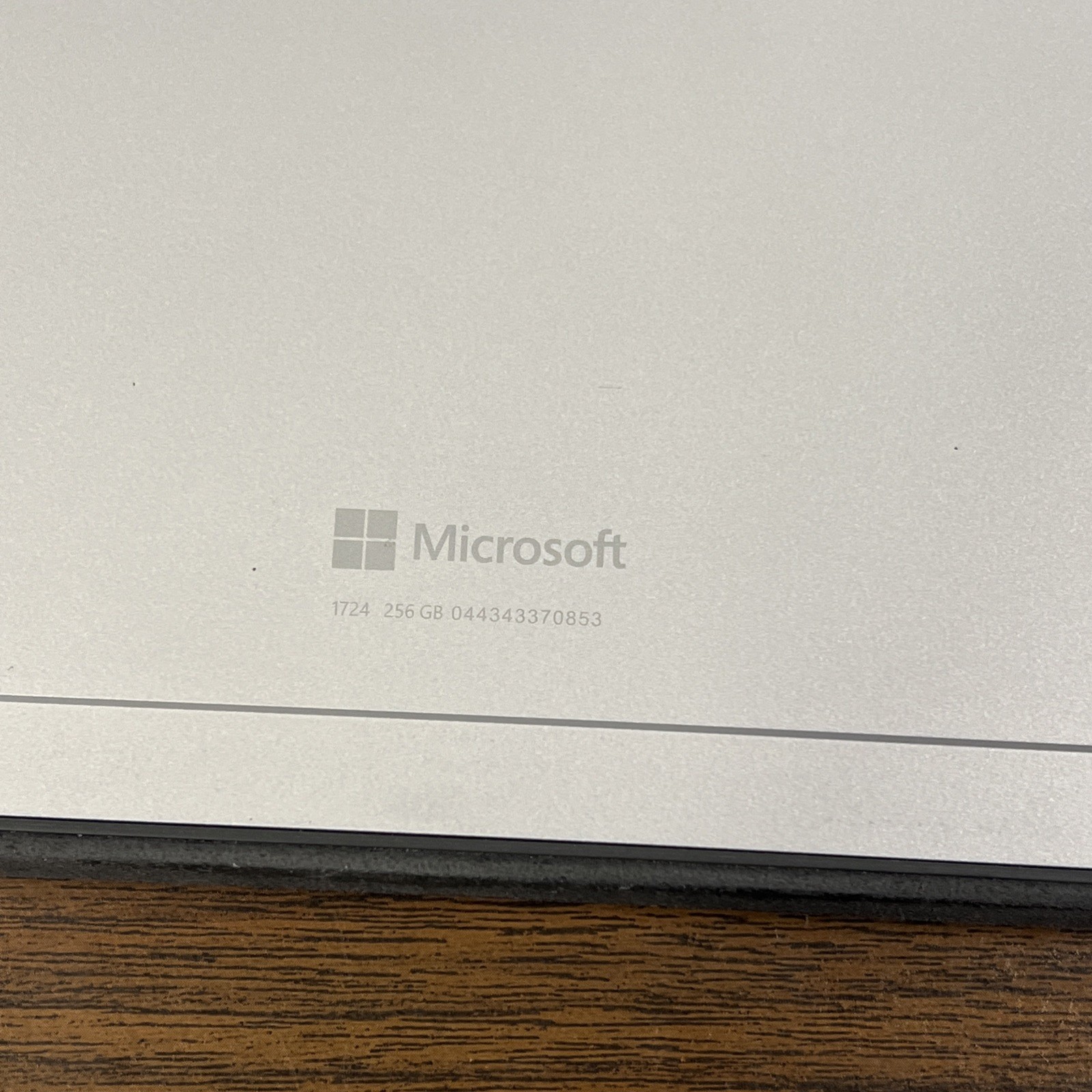 Microsoft Surface Pro 4 1724 i5-6300U 2.40GHz 8GB RAM 256GB Windows 11 Pro *READ
