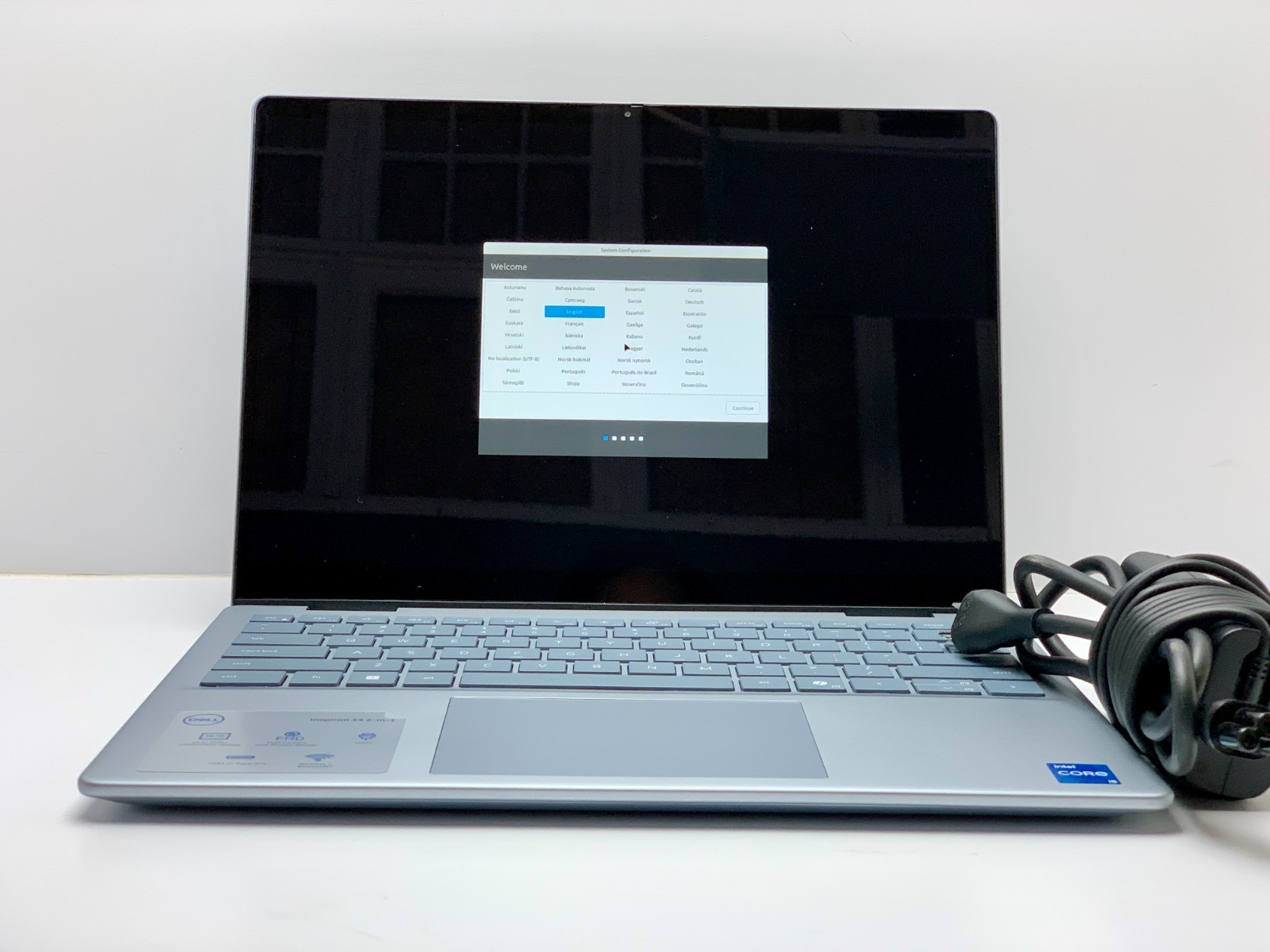 Dell Inspiron 14 7440 2-in-1 | i5-1334U | 8GB RAM | 256GB NVMe | LINUX