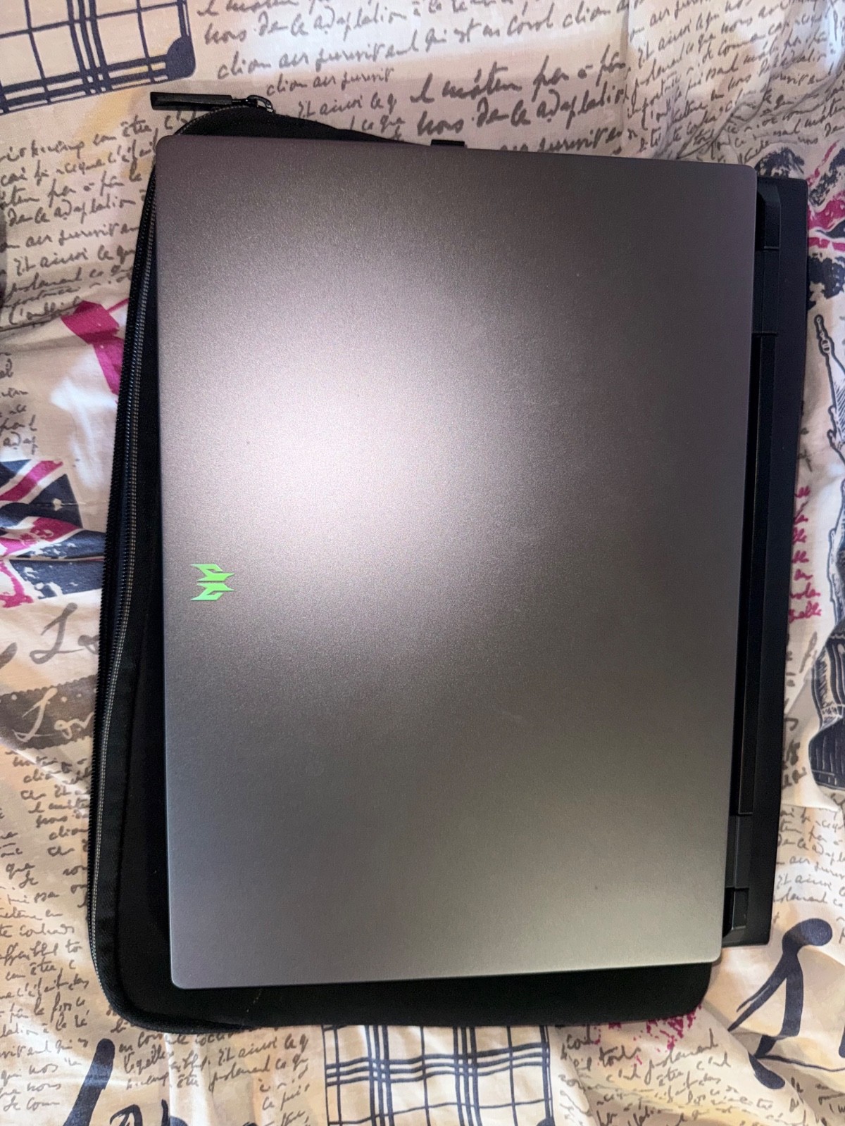 Acer Predator Helios Neo 16 PHN16-71 16″ (512GB SSD, Intel Core i5 13th Gen.,…