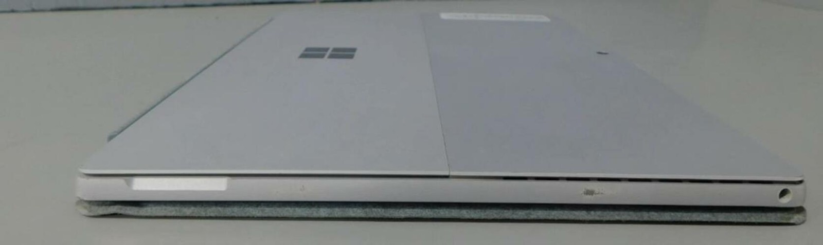Microsoft Surface Pro 7 i7-1065G7 16GB 512GB Win 11 Pro (Read)