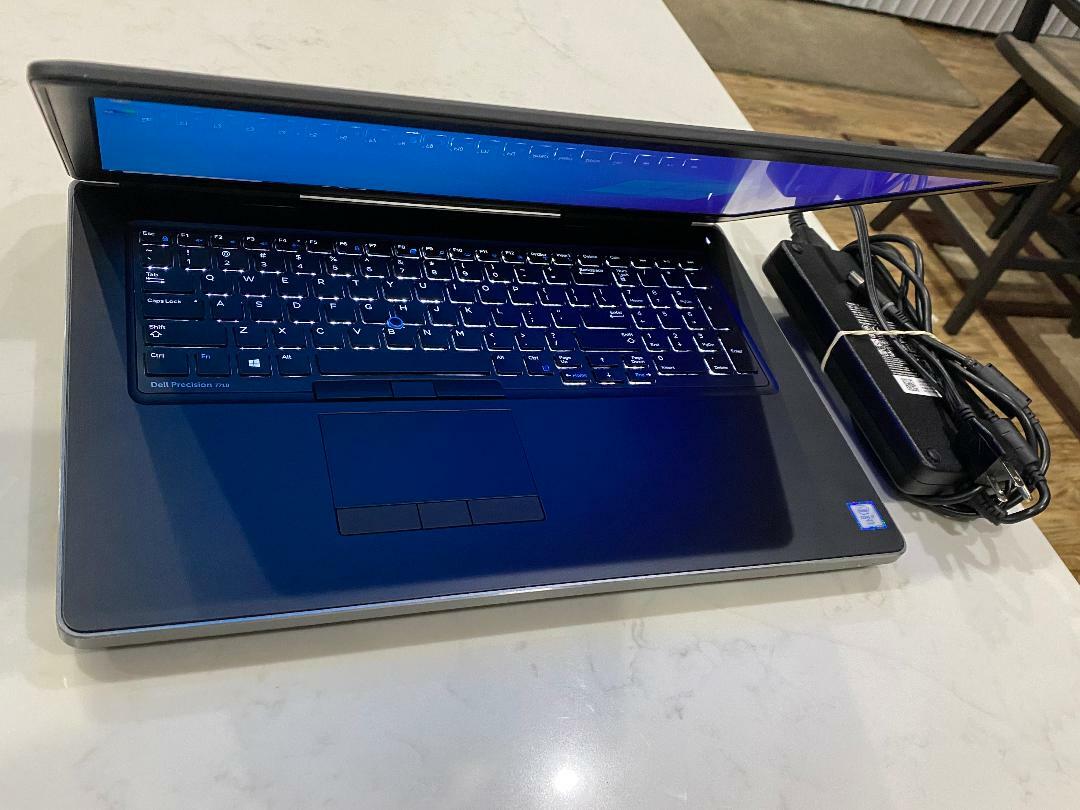 DELL Precision 7710 i7-6820HQ Intel Quad Core 16GBDDR4 2.7GHz 512GBSSD Win Pro