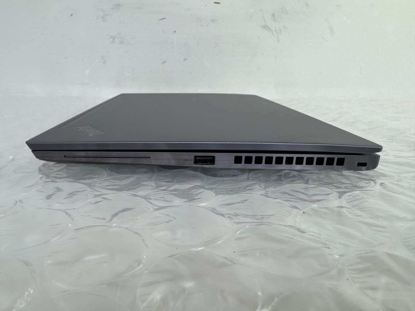 Lenovo ThinkPad T14s Gen 2 i7-1185G7 16GB 256GB SSD 14″ FHD Win 11 Pro
