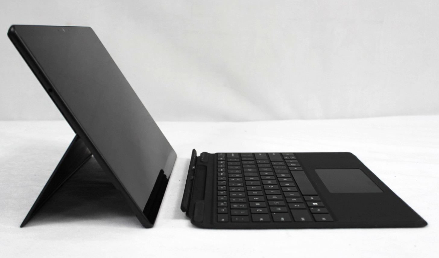 Microsoft Surface Pro 8 Tablet 2‑in‑1 i7‑1185G7 16GB 512GB SSD Iris Xe graphics