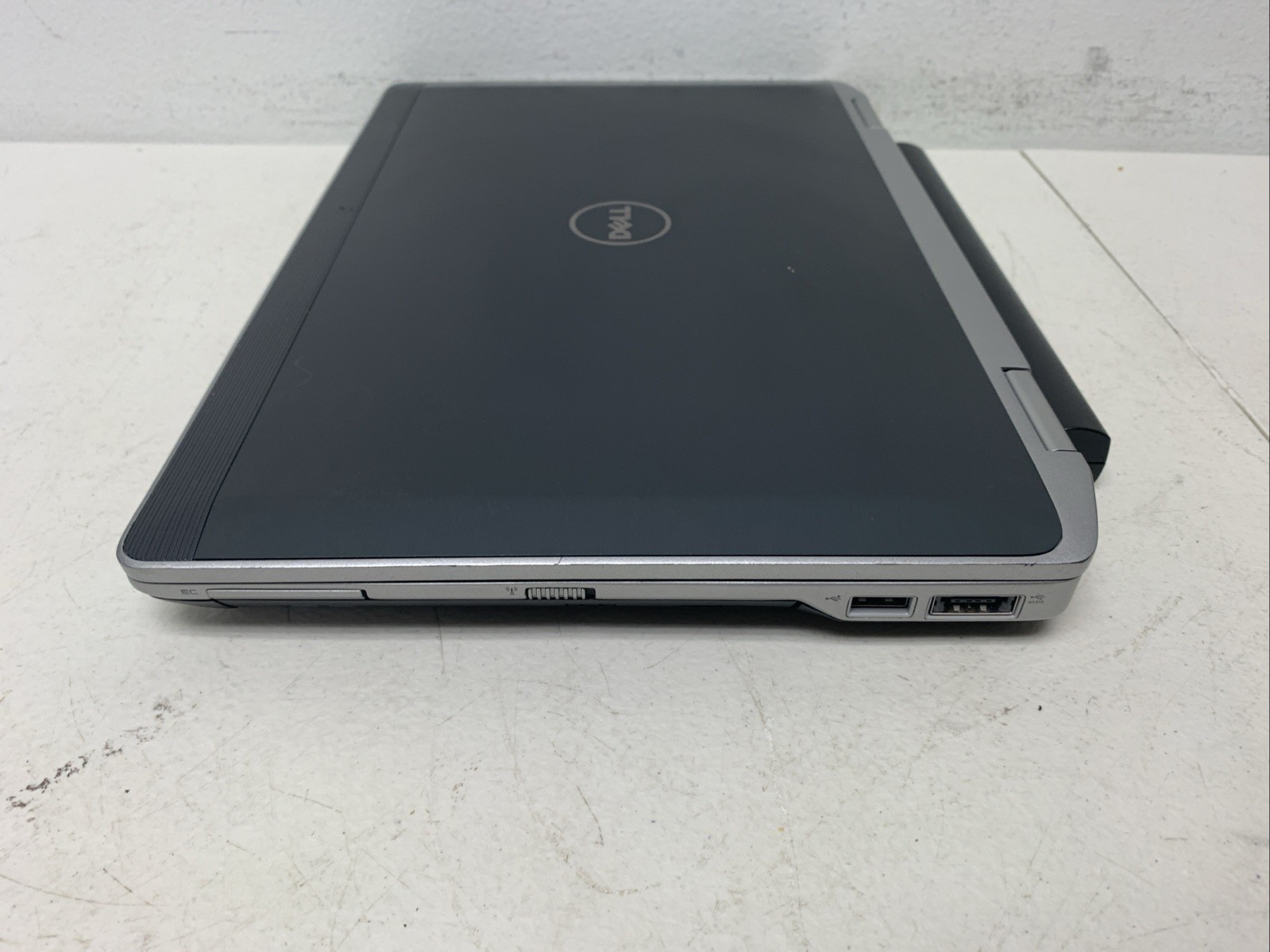 Dell Latitude E6320 Laptop i5-2520M, 4GB Ram,128gb SSD Wind 10 Pro Read Descript