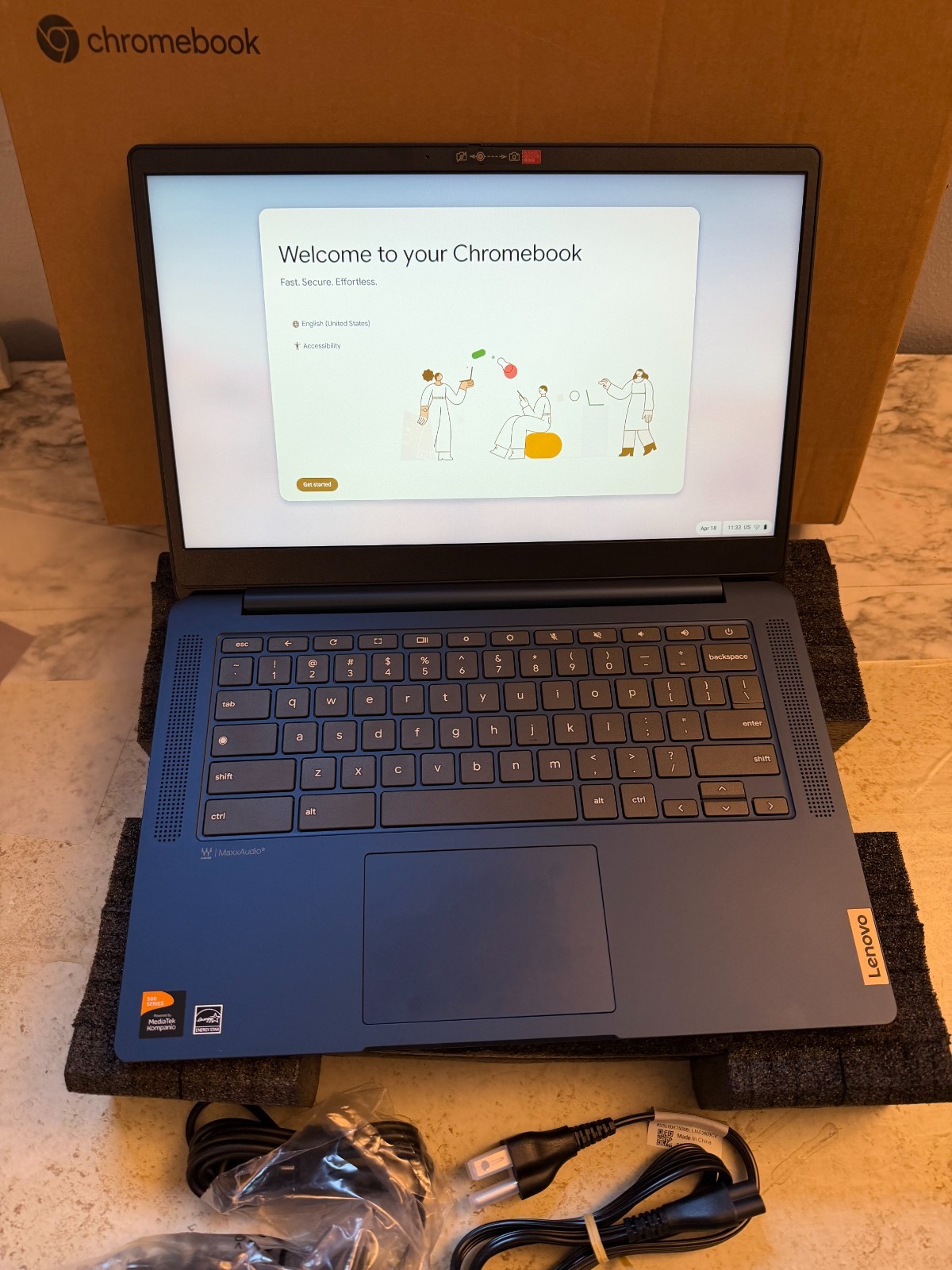 Lenovo IdeaPad Slim 3 Chromebook 14″ FHD MediaTek 8-Core 4GB 64GB Abyss Blue