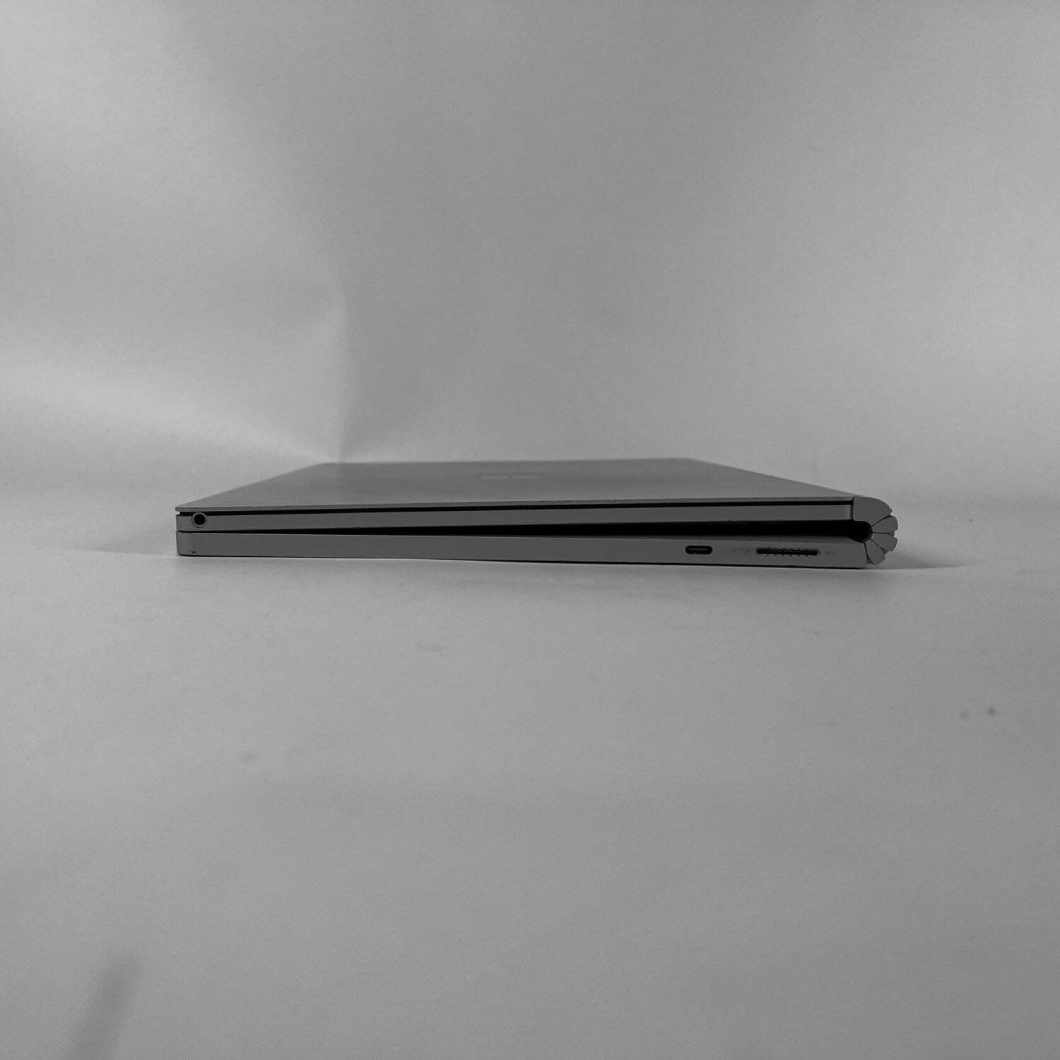 Microsoft Surface Book 2 13.5″ i7-8650U 2.11GHz 16GB RAM 1TB SSD