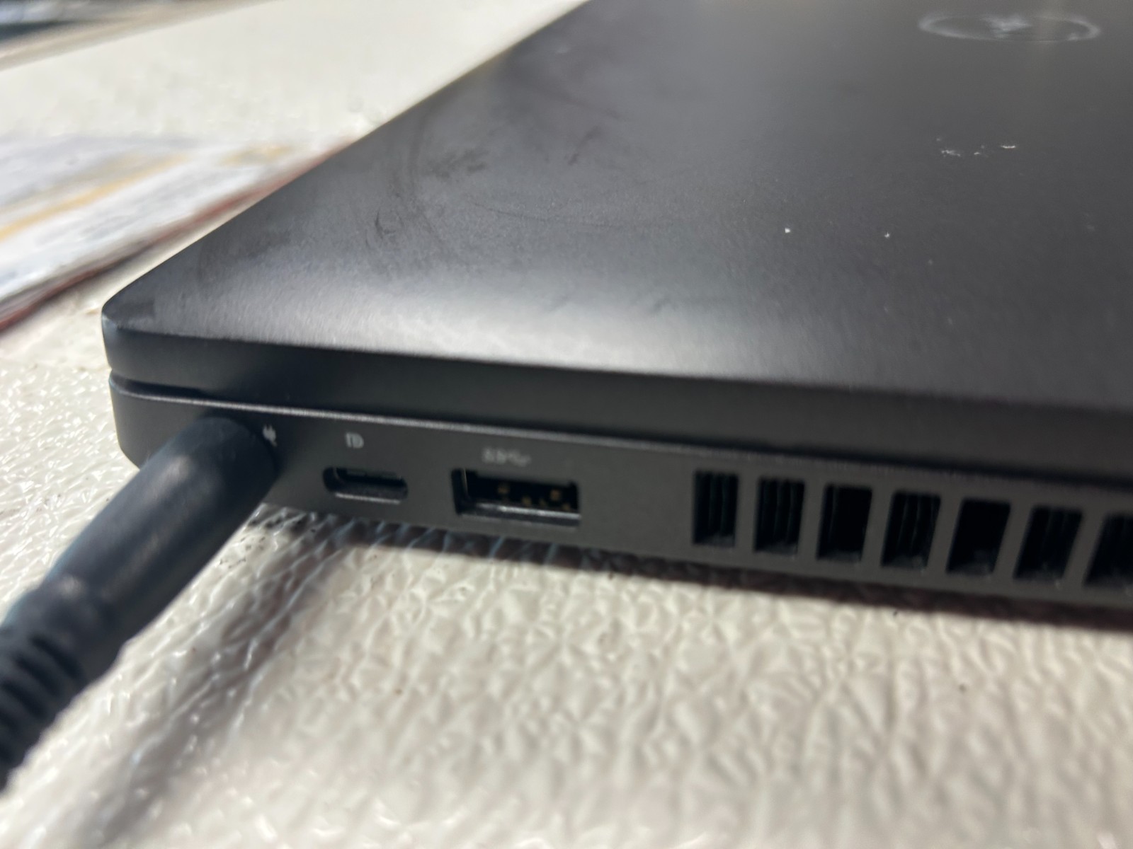 Dell Precision 3540 15.6″ i5-8365U 8GB 128GB SSD Win 11 Pro Office 2021 Backlit