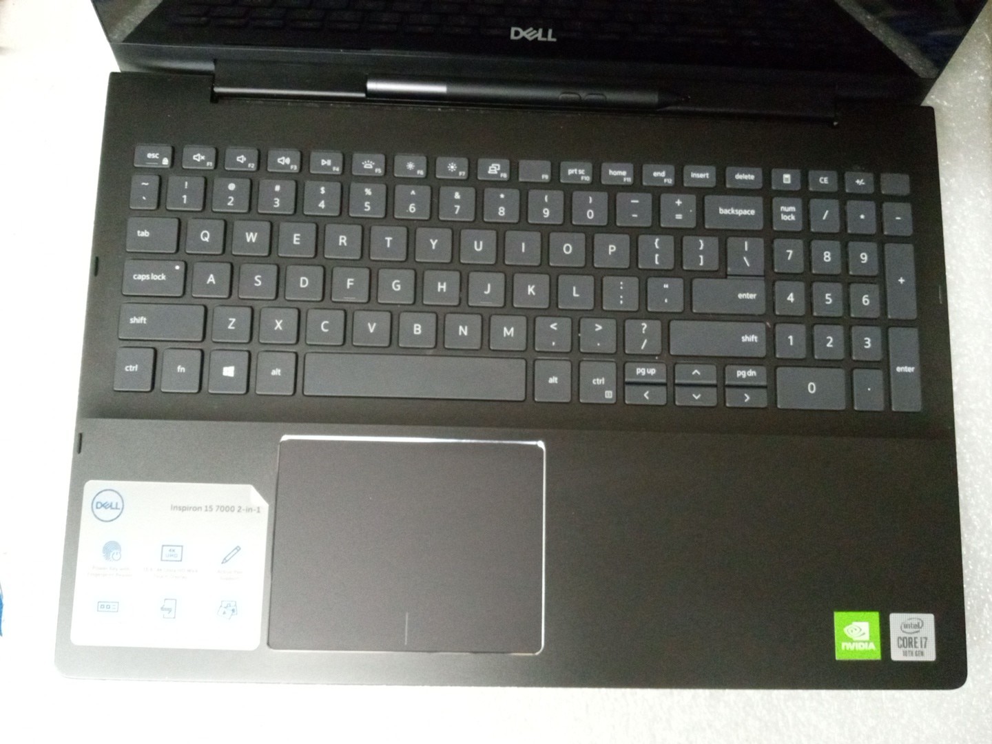 Dell Inspiron 7591 2-in-1 15.6-inch i7-10510U@1.8 4K TOUCH STYLUS 16Gb 512Gb