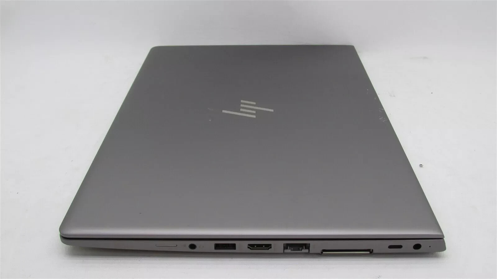HP ZBook 14u G6 14″ FHD i7-8565U 32GB 512GB NVMe AMD WX3200 Win11 Office 2021
