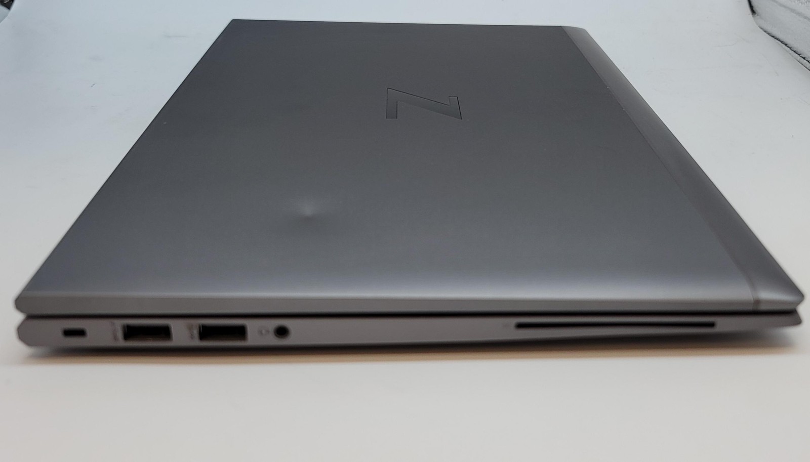 HP ZBook Firefly 14 G8 Mobile Intel i5-1145G7 16GB RAM/512 SSD Windows 11 Pro