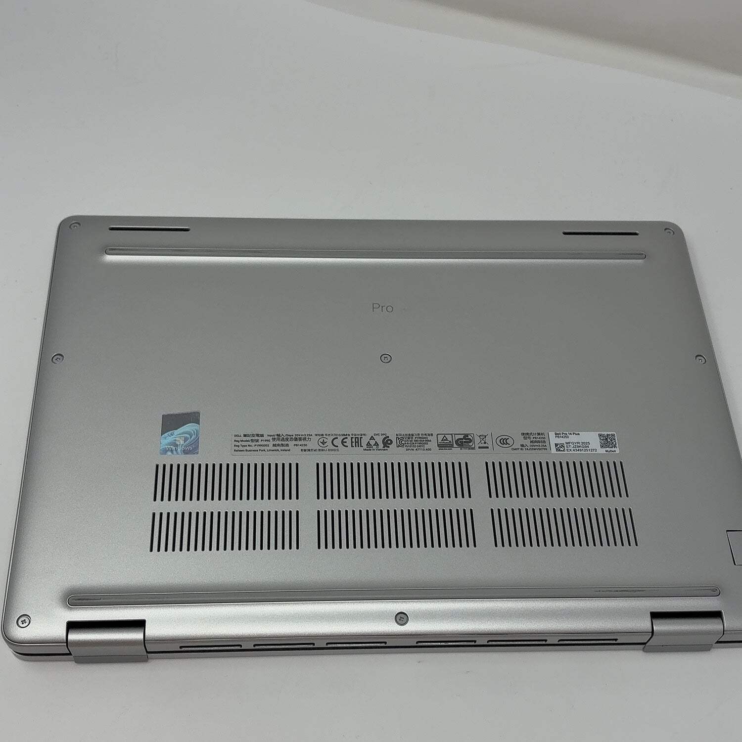 Dell 14 Plus PB14250 14″ Core Ultra 7 265U 2.1GHz 16GB RAM 512GB SSD
