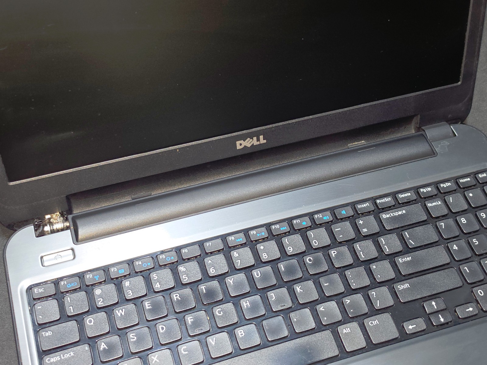 Dell Latitude 3540 i5 Laptop Parts/Repair No RAM HDD Battery Free Ship 💻