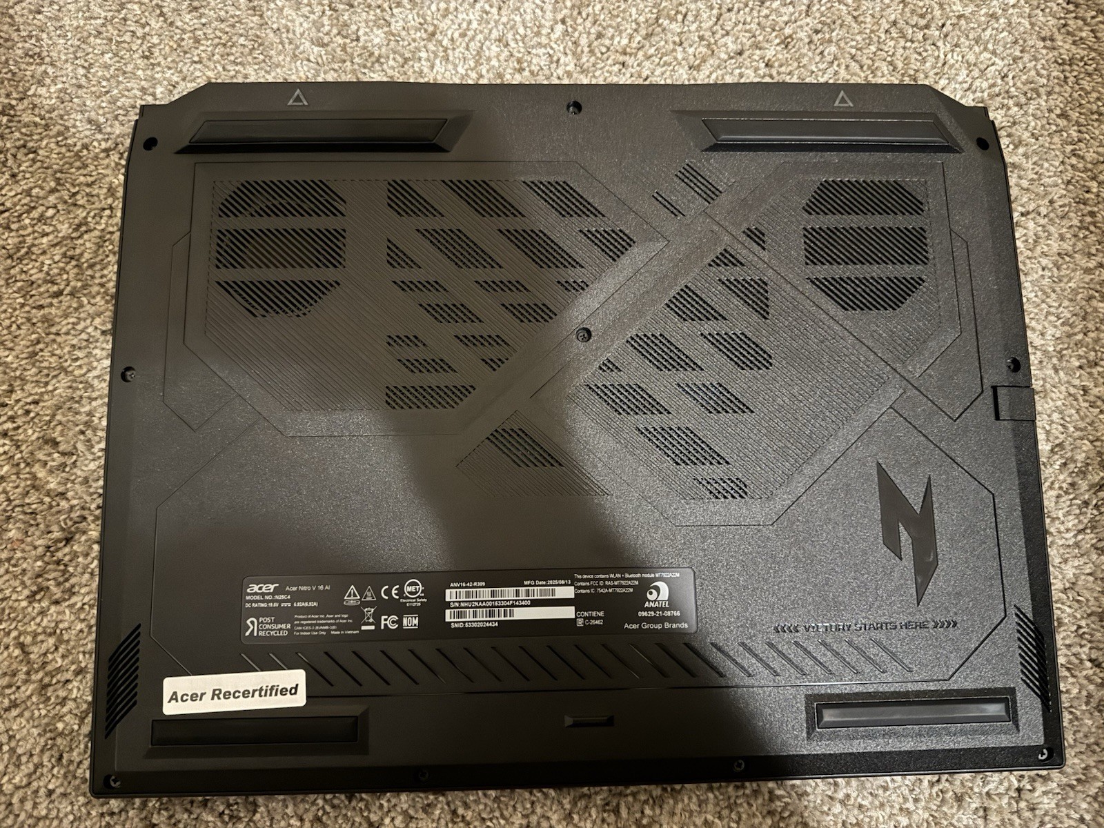 Acer Nitro V16 4.3GHz Ryzen 5 240 32GB DDR5 512gb SSD RTX 5050, Excellent