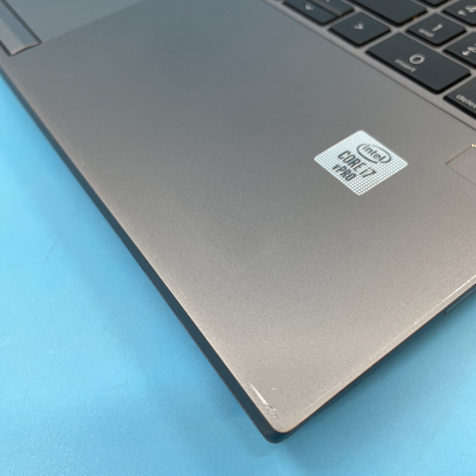 HP ZBook Fury G7 | i7-10850H | 32GB RAM | 256GB SSD | T2000 | W11 PRO | 74% BATT