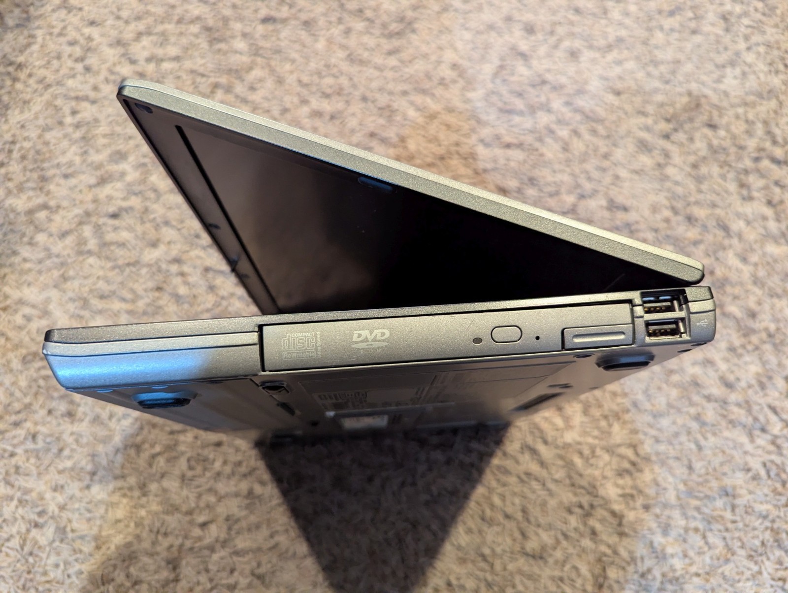 Dell Latitude D620 2.5GB RAM Laptop Windows 10 Pro, 240GB SSD – TESTED