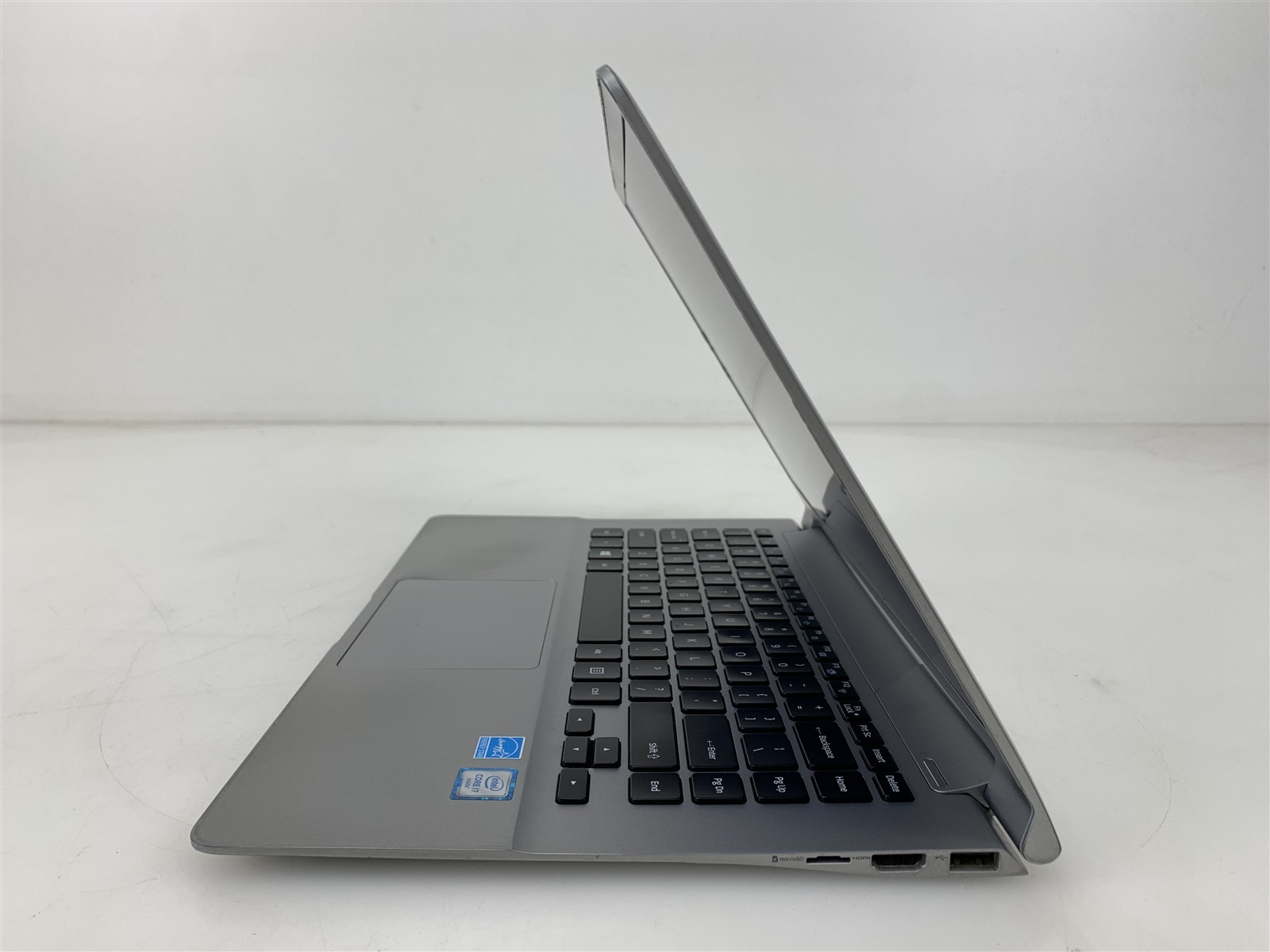 Samsung Notebook 9 15″ i7-6500U 8GB RAM 256GB SSD Win 11