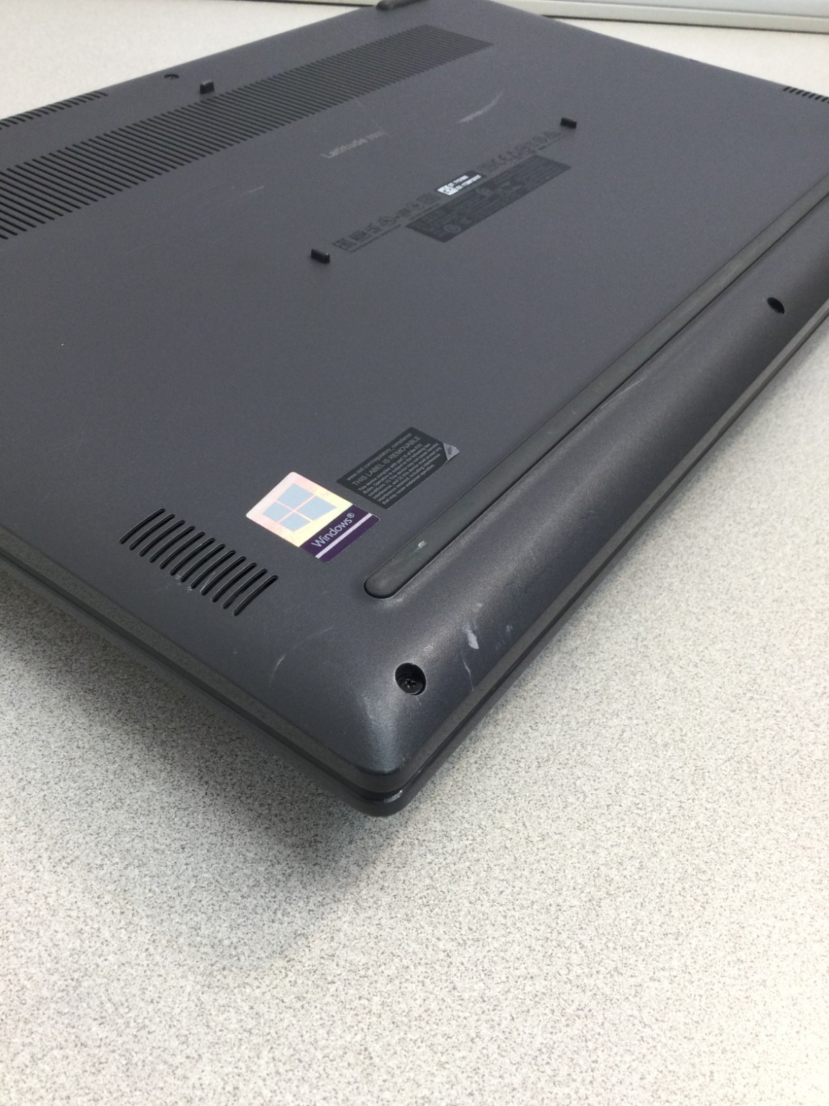 Dell Latitude 3510 15.6″Core i5 10TH GEN 12GB RAM 256GB SSD 1.60ghz** RAED**