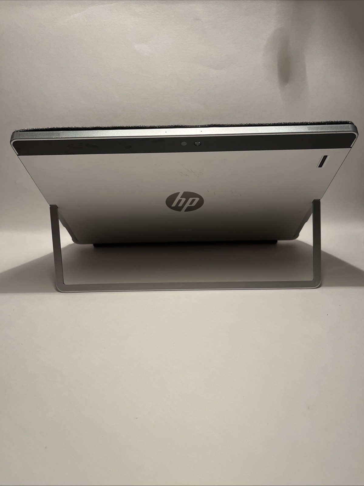HP EliteX2 1012 G1 Intel M7-6Y75 8GB Ram 256GB SSD 12” 2 IN 1 – Read Description