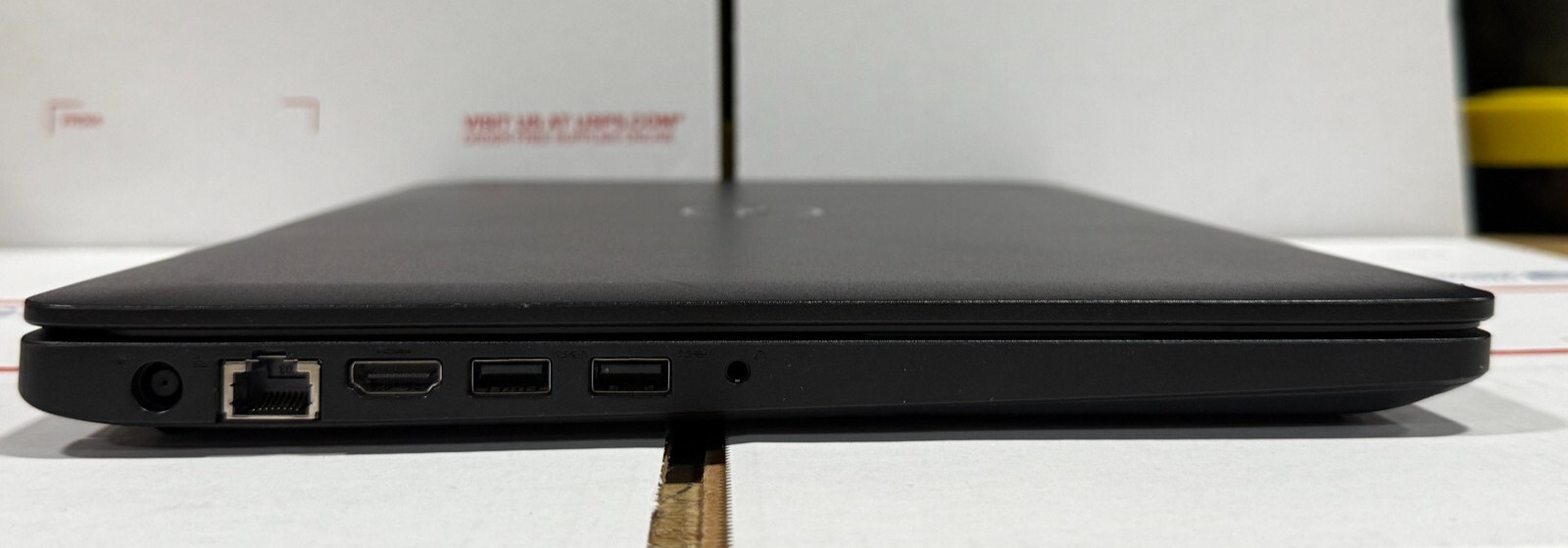 Dell Latitude 3580 Core i3-7100U -12 GB RAM , 256GB SSD Win 11 Pro, OEM Charger
