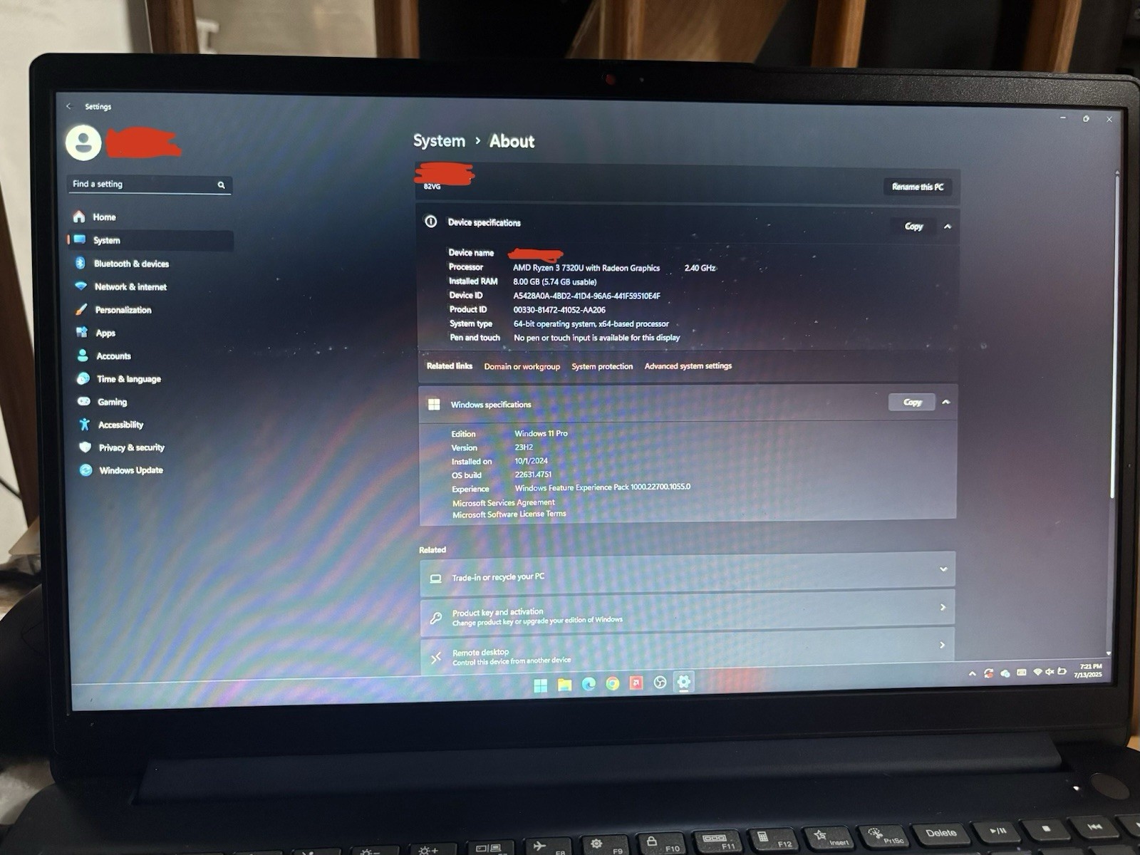Lenovo IdeaPad 1 15.6” (256GB SSD AMD Ryzen 3 7320U 2.4GHz 8GB RAM) Laptop