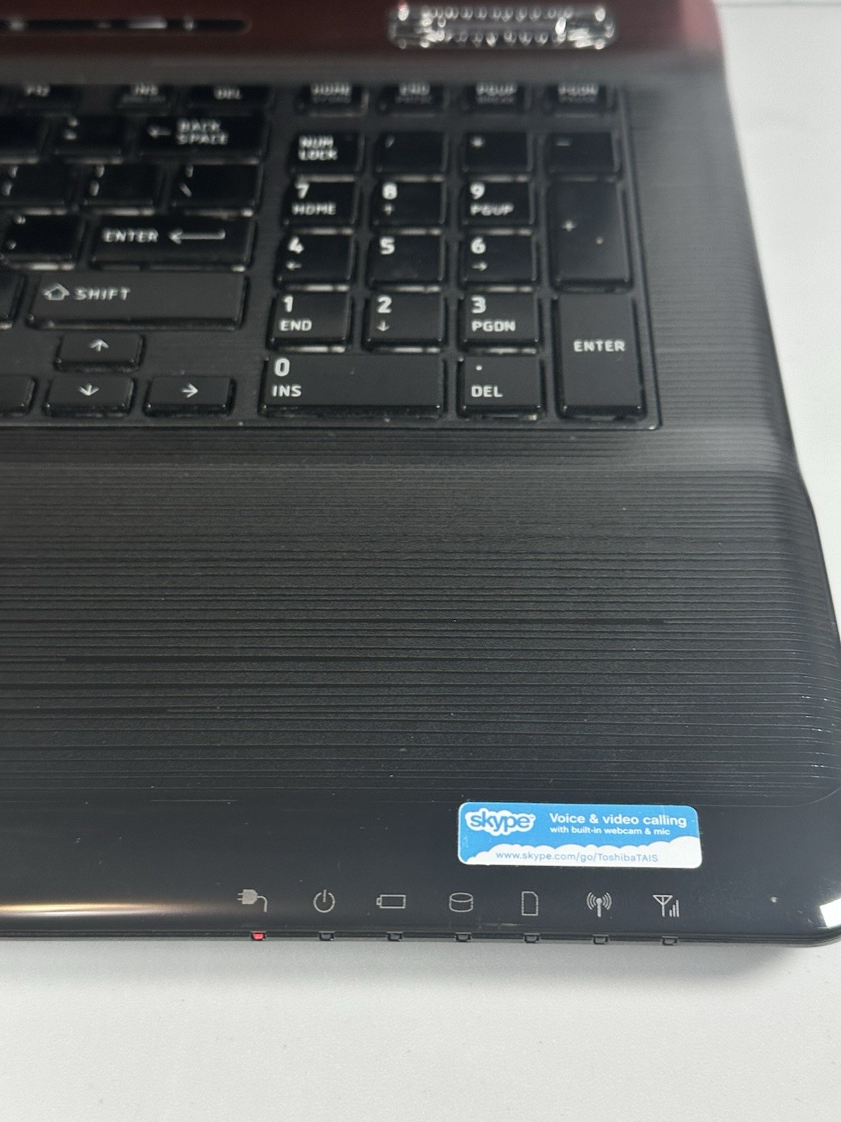 Toshiba Qosmio X770 17” i7-2670QM 8GB Boots BIOS No HDD OEM Charger VG+