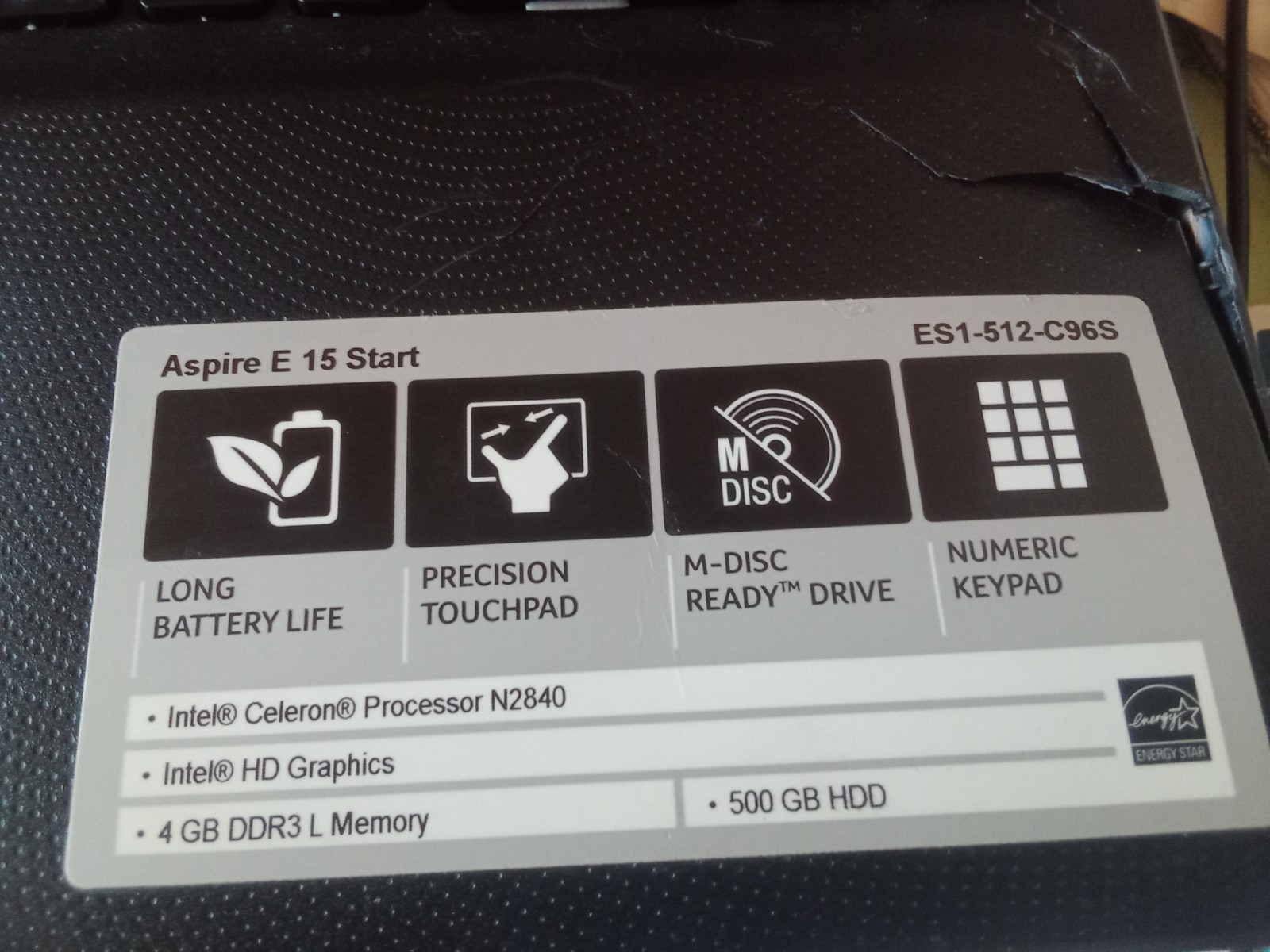 Acer Aspire E 15 Laptop. HDMI. 4GB RAM. 500GB HD. Windows 10. Intel Celeron.