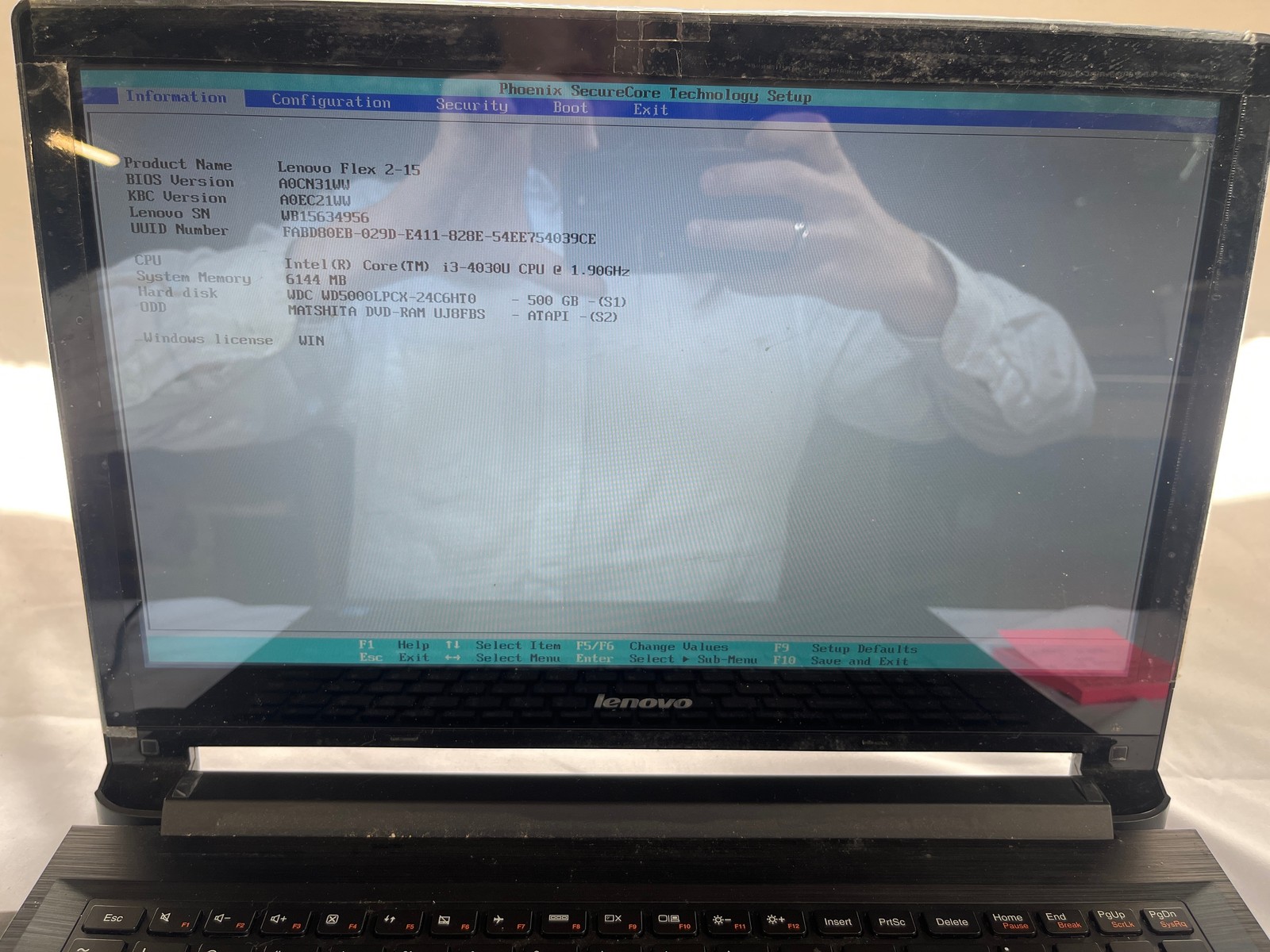 Lenovo Flex 2-15 i3-4030U 1.9GHz 6GB No Drive 15.6″