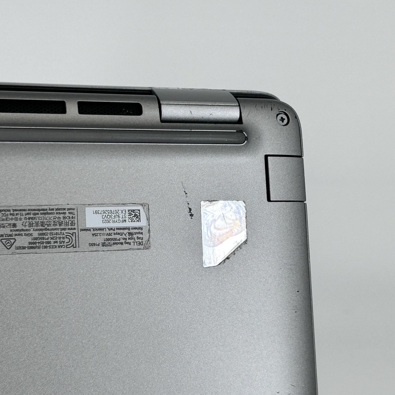 Dell Latitude 5440 14 Gray FHD 1.8 GHz i7-1365U 16GB 512GB SSD Good – WORN KEY
