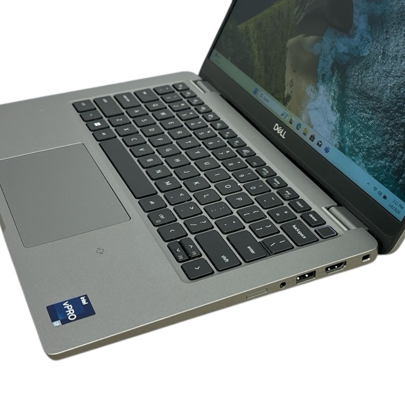 DELL LATITUDE 5340 13.3″ i7-1365U 16GB RAM 256GB SSD Windows 11 Pro Laptop