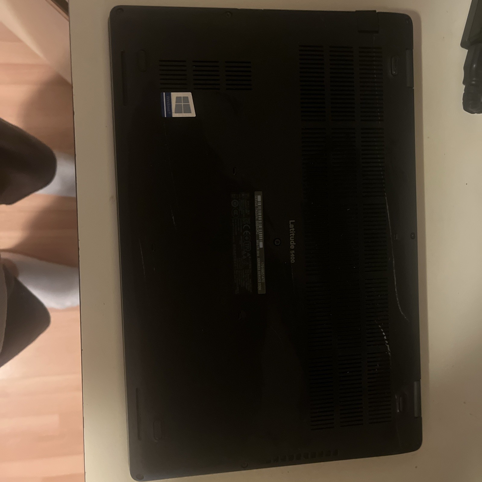 Dell Latitude 5400 Core i5-8265U 1.60 GHz 16 GB 256 GB SSD Windows 11 Pro Laptop