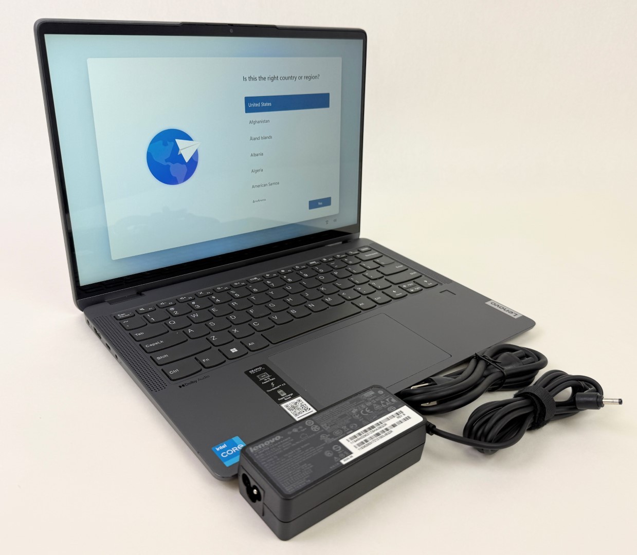 Lenovo Flex 5 14IAU7 14″ 1920×1200 IPS Touch i3-1215U 8GB 256GB W11H 2in1 – Read