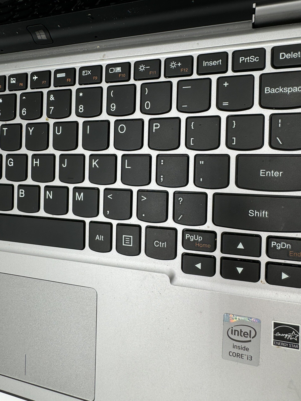 Lenovo Core i3 20V 2.25A S/N: YB04969005 W Charger