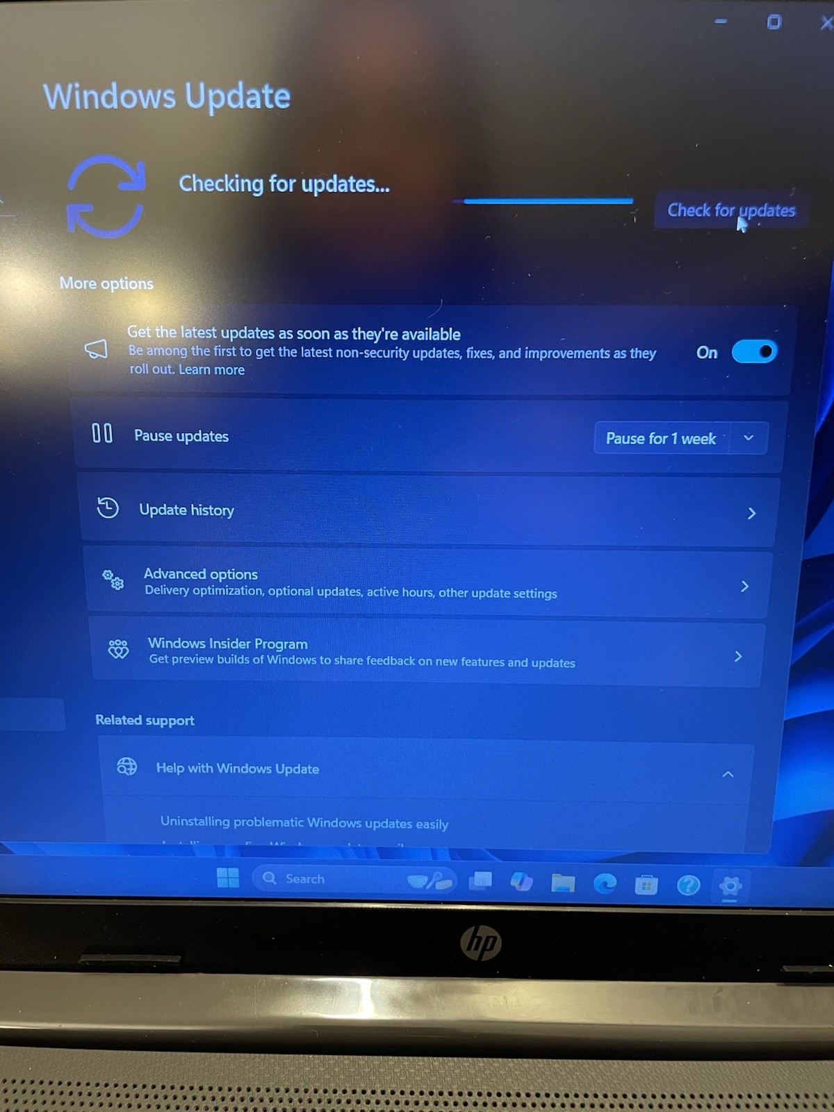 HP 250 G7 Laptop 15.6″ i5-1035G1 Windows 11 Version 24H2 for X64. Please Read