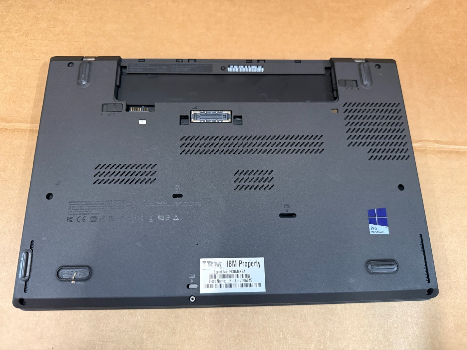 Lenovo ThinkPad T450 14″ Intel Core i5-5300U 2.3GHz 8GB 512 GB No OS No Battery