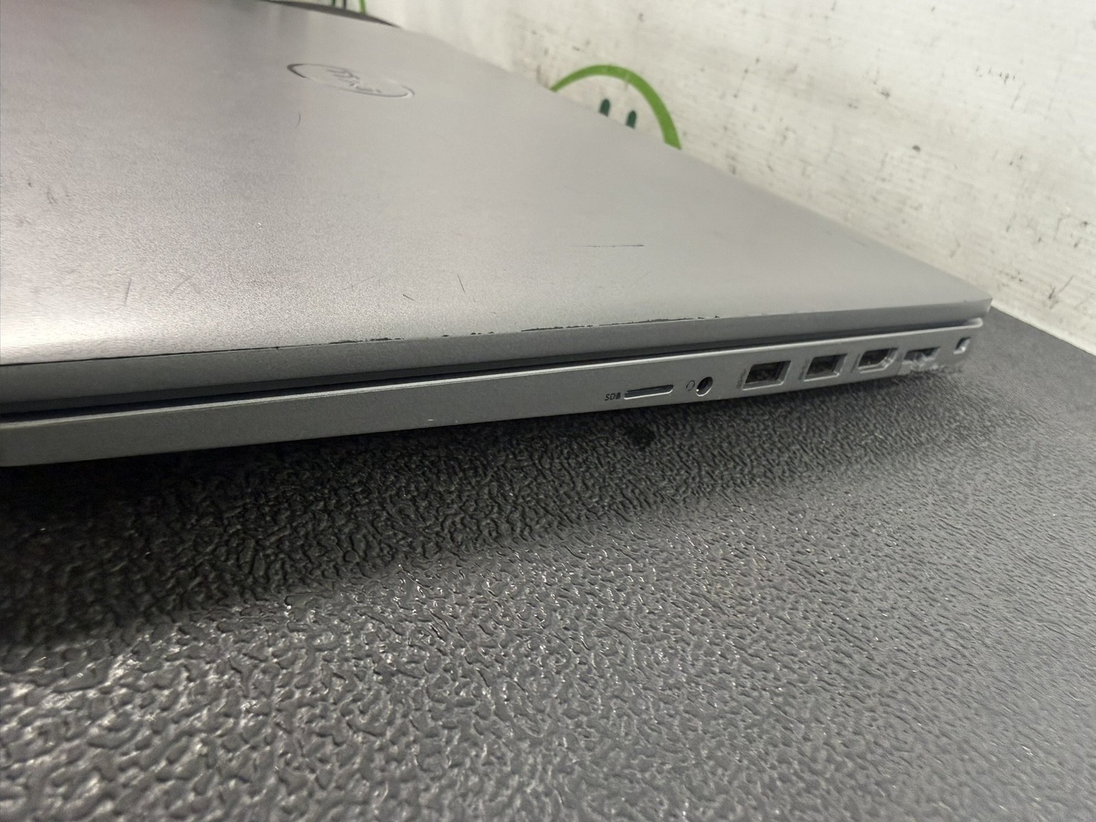 Dell Precision 3560 i7-1185G7 32GB 512GB SSD NVIDIA Quadro T500 Mobile – READ