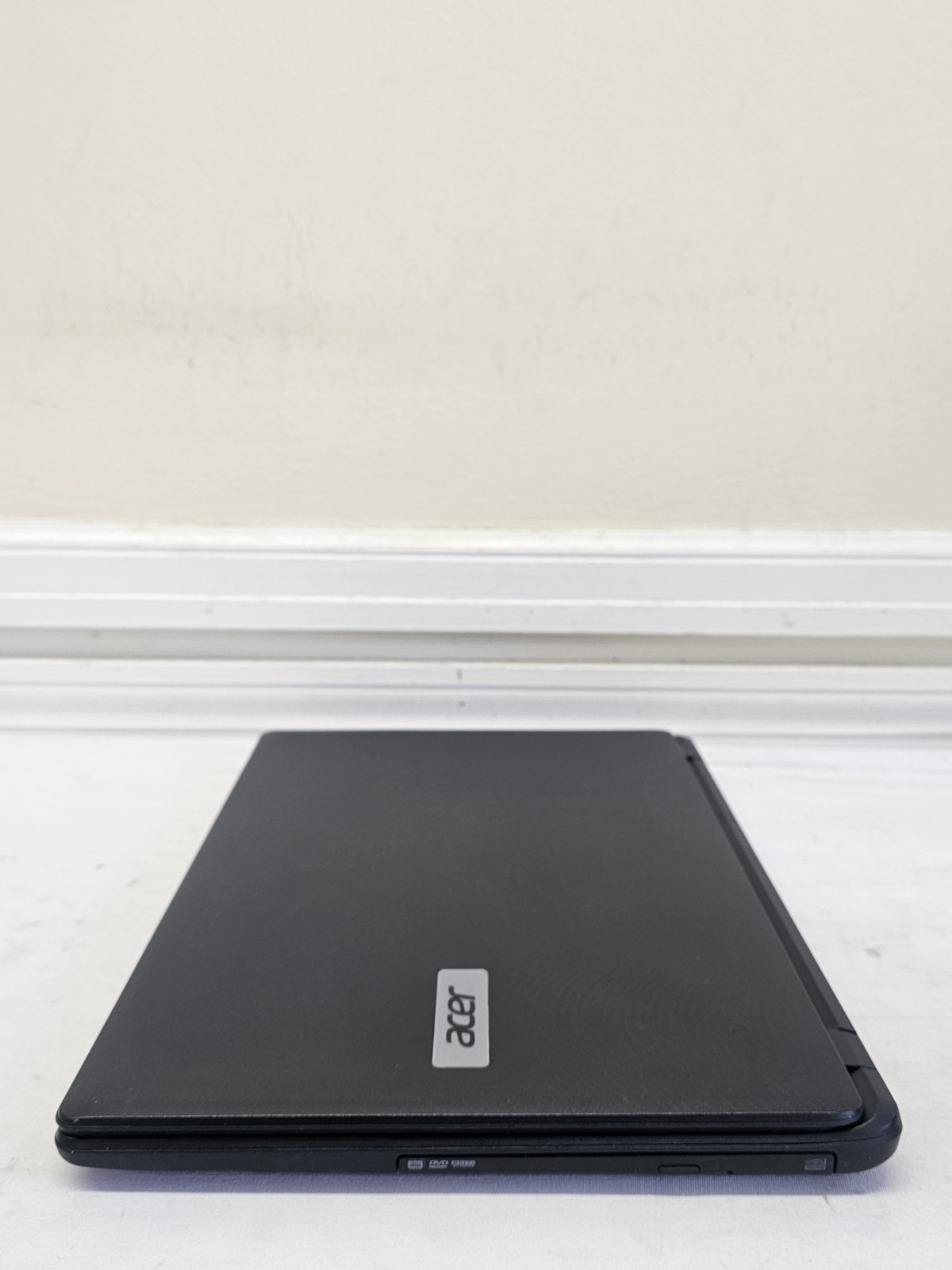 Acer ES1-512-C965 Laptop – Intel Celeron N2840 – 4GB RAM 500GB HDD NO BATT READ