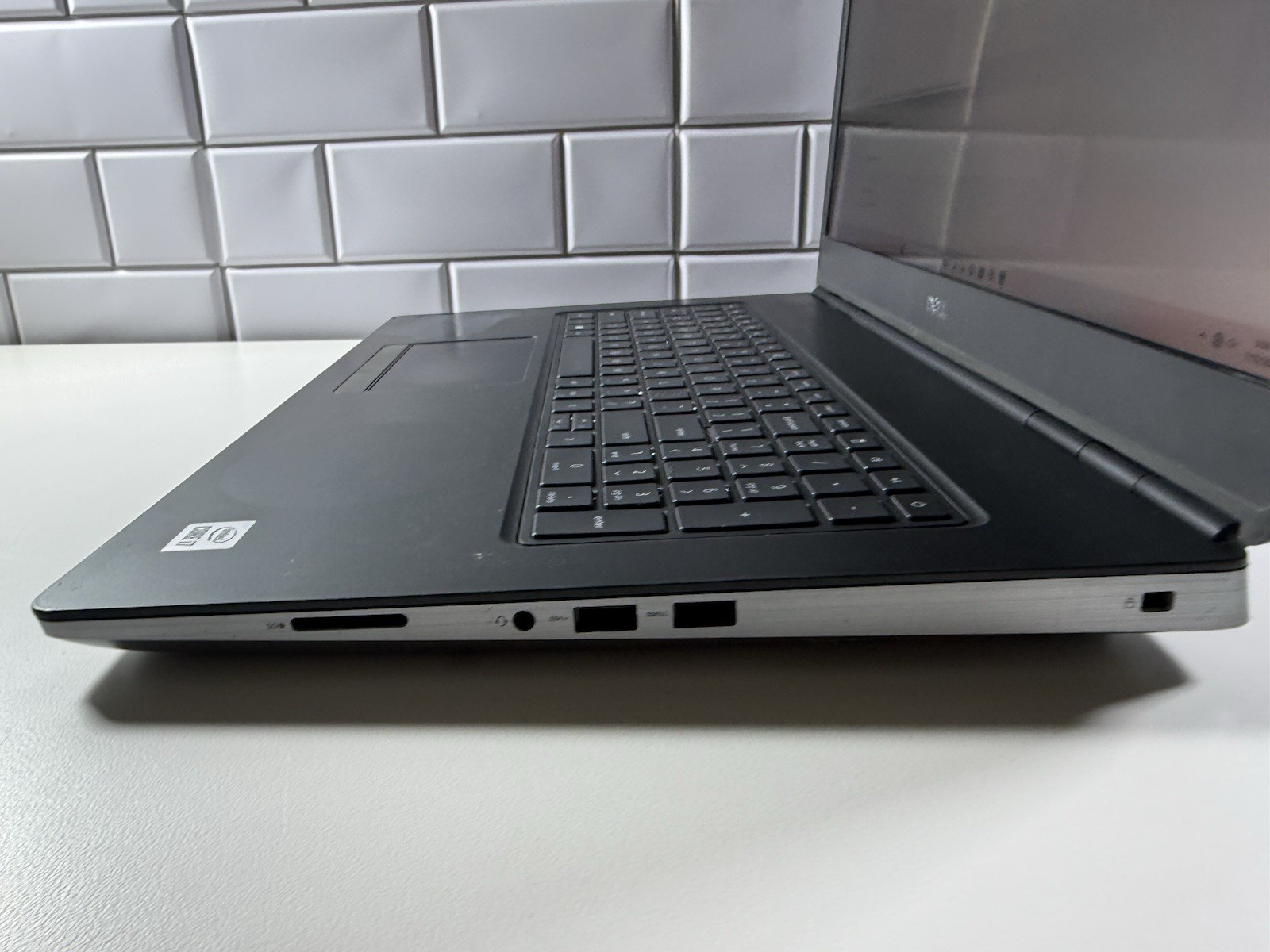 Dell Precision 7750 17.3” I7-10850H 16GB RAM 512GB RTX 3000 Win 11P NO BATTERY