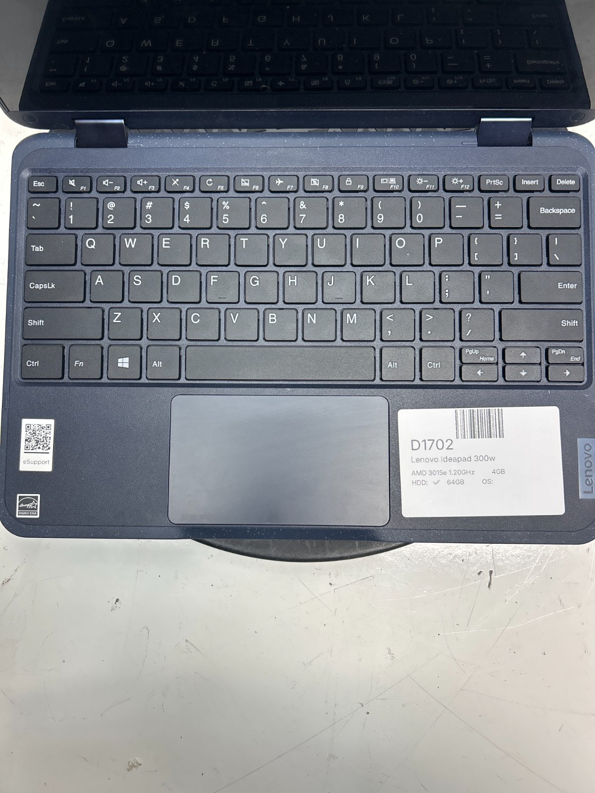 Lenovo Ideapad 300w AMD 3015e 1.20GHz 4GB 64GB eMMC No OS Cracked Screen