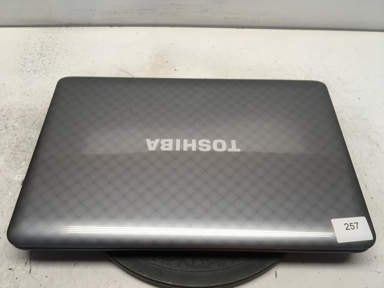 Toshiba Satellite L755-S5306 Intel i3-2330M 2.2GHz 4 GB NO HDD NO BATT